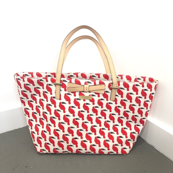 kate spade Handbags - NWOT Kate Spade Cream & Red Toucan Shoulder Bag